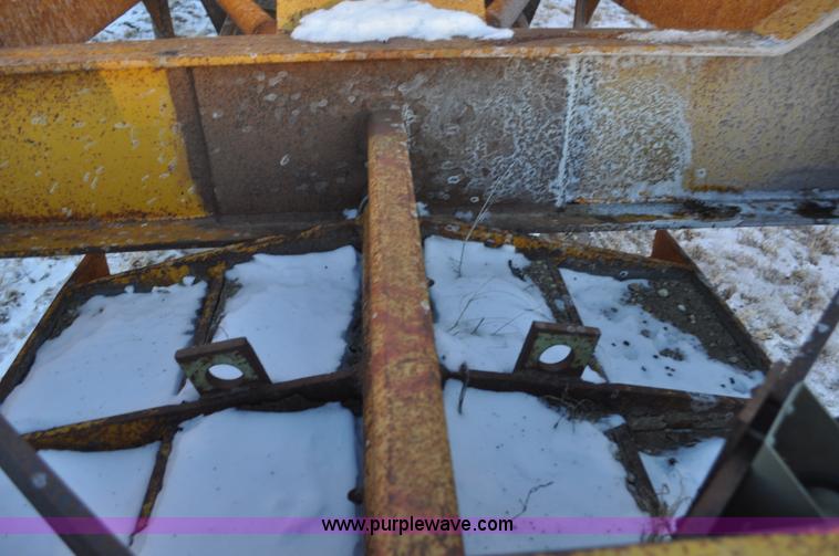 image for item G6405 1972 Load King triple axle belly dump trailer