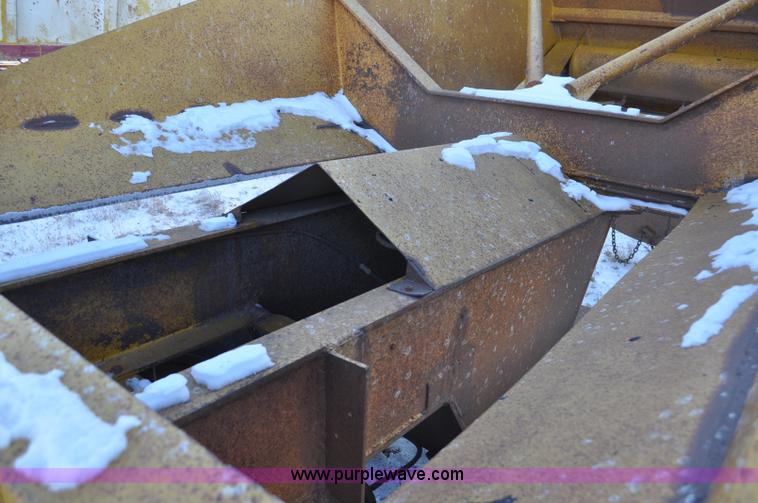 image for item G6405 1972 Load King triple axle belly dump trailer