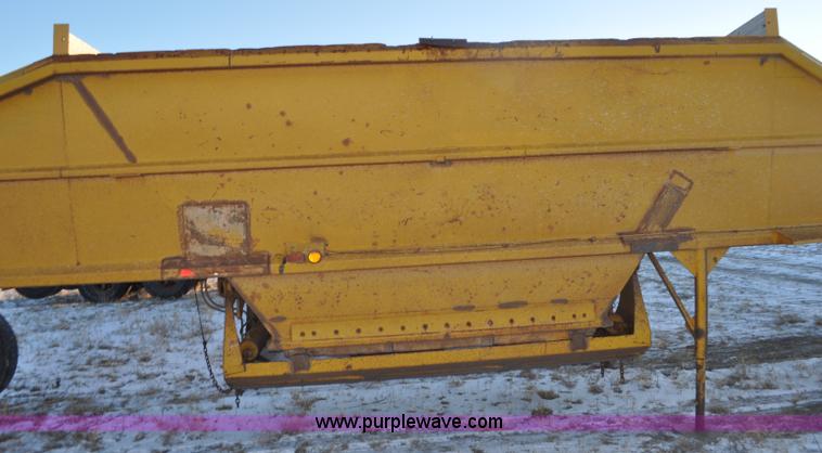 image for item G6405 1972 Load King triple axle belly dump trailer