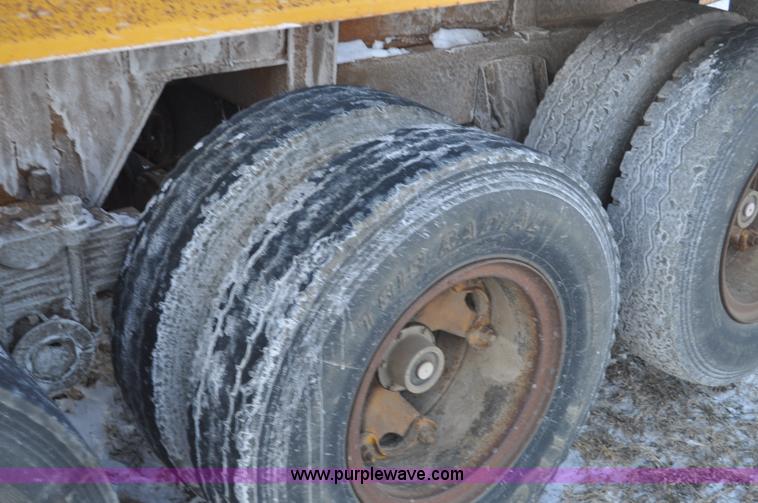 image for item G6405 1972 Load King triple axle belly dump trailer