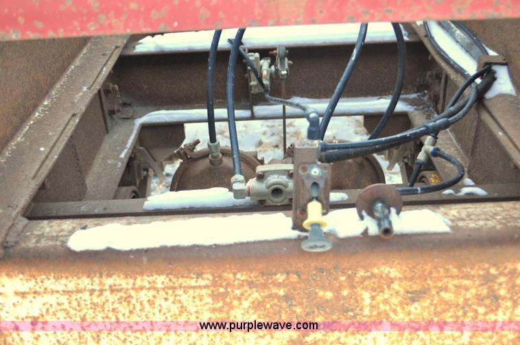 image for item G6406 1973 Fruehauf triple axle belly dump trailer