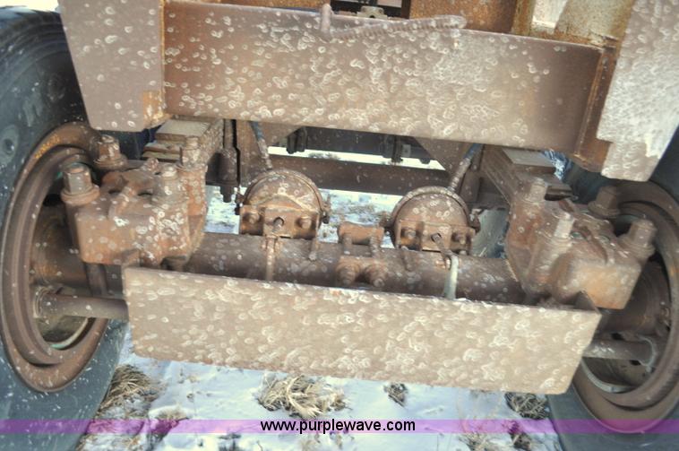 image for item G6406 1973 Fruehauf triple axle belly dump trailer