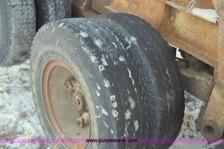 image for item G6406 1973 Fruehauf triple axle belly dump trailer