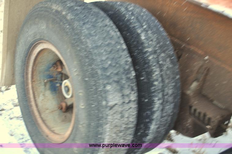 image for item G6406 1973 Fruehauf triple axle belly dump trailer