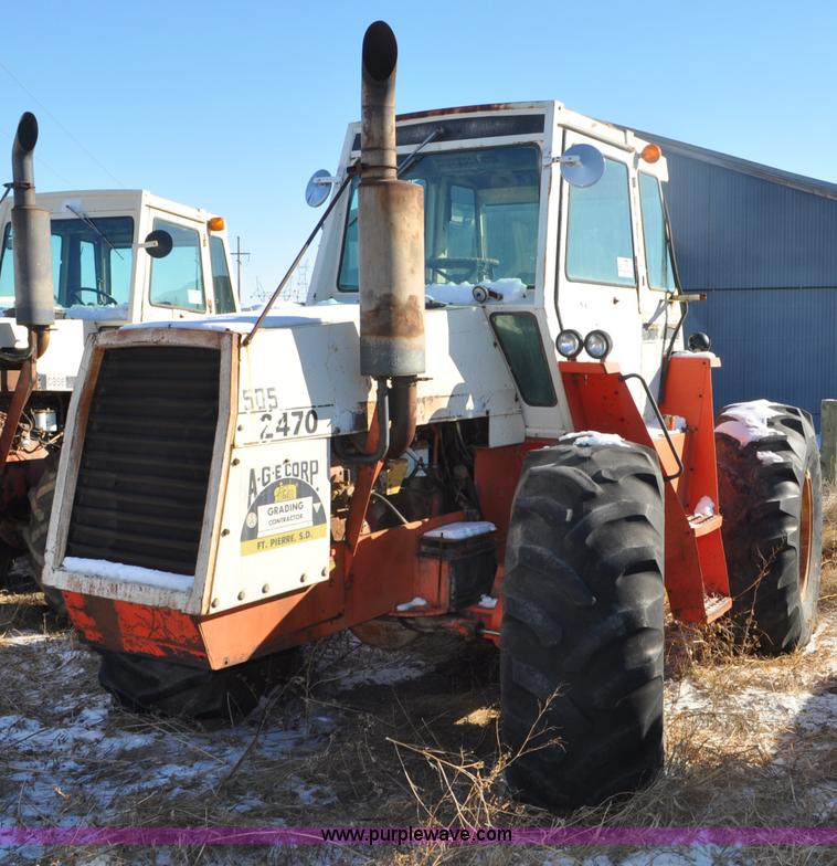 image for item G6408 1977 Case 2470 tractor