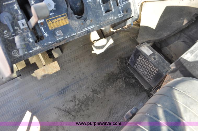 image for item G6408 1977 Case 2470 tractor