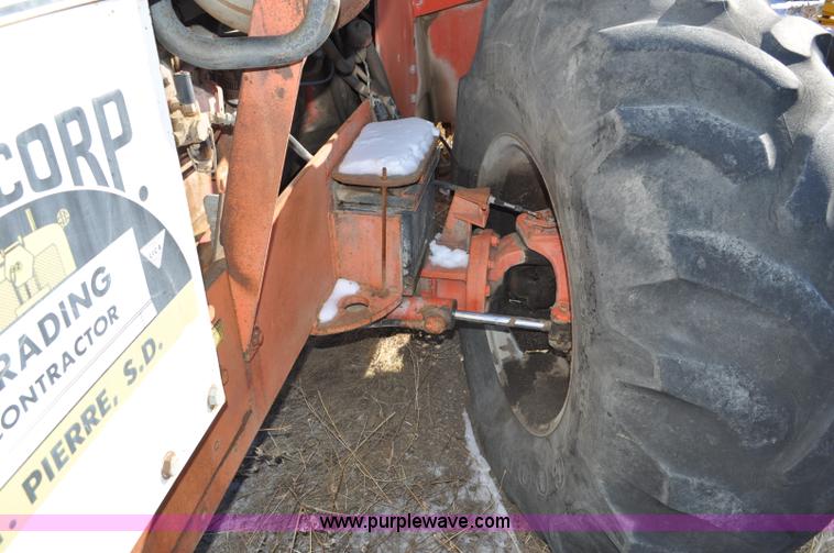 image for item G6408 1977 Case 2470 tractor