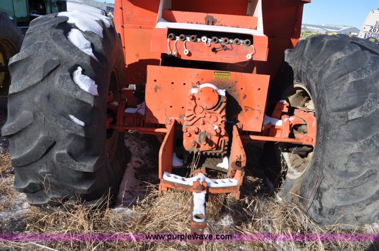 image for item G6408 1977 Case 2470 tractor