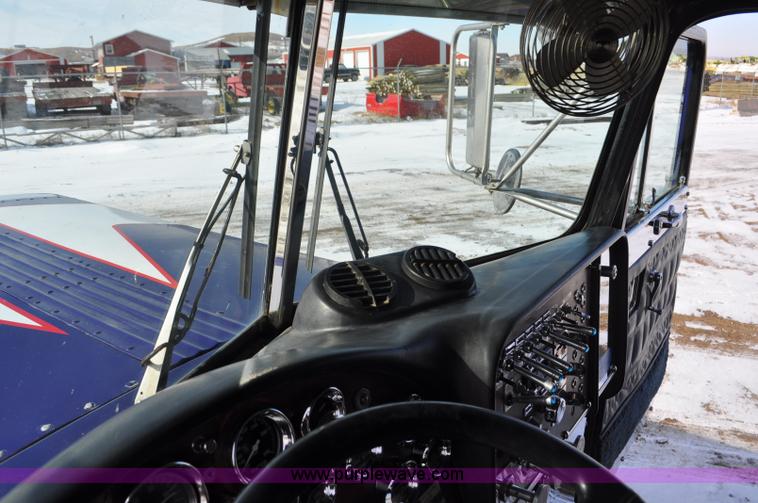 image for item G6416 1978 Peterbilt 359 semi truck