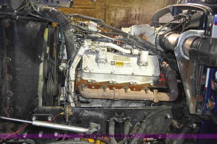 image for item G6416 1978 Peterbilt 359 semi truck