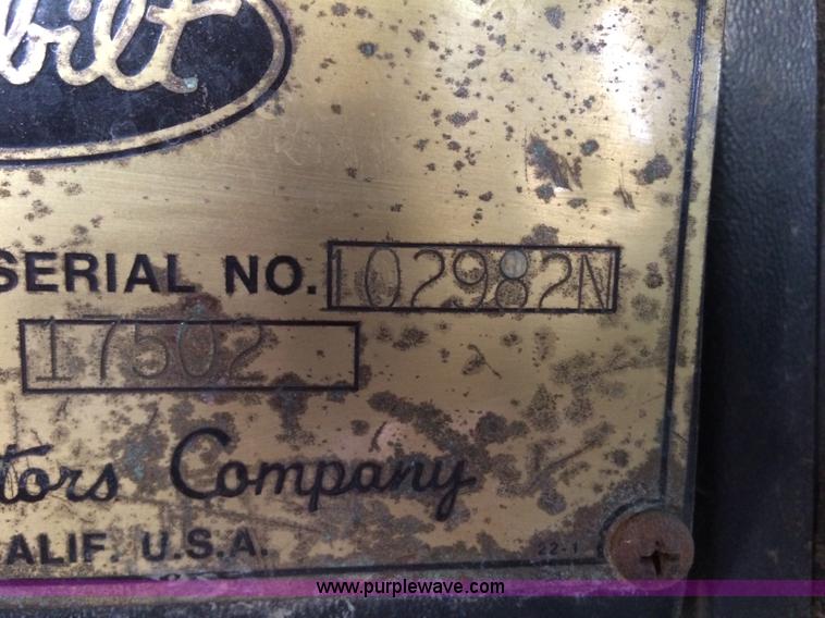 image for item G6416 1978 Peterbilt 359 semi truck