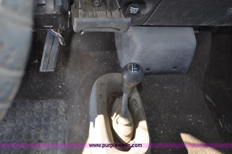 image for item G6417 1999 Dodge Ram 2500 pickup truck