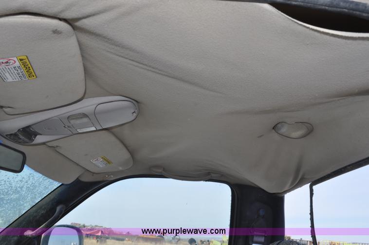 image for item G6417 1999 Dodge Ram 2500 pickup truck