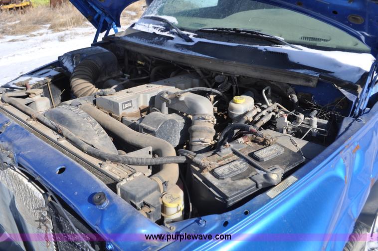 image for item G6417 1999 Dodge Ram 2500 pickup truck