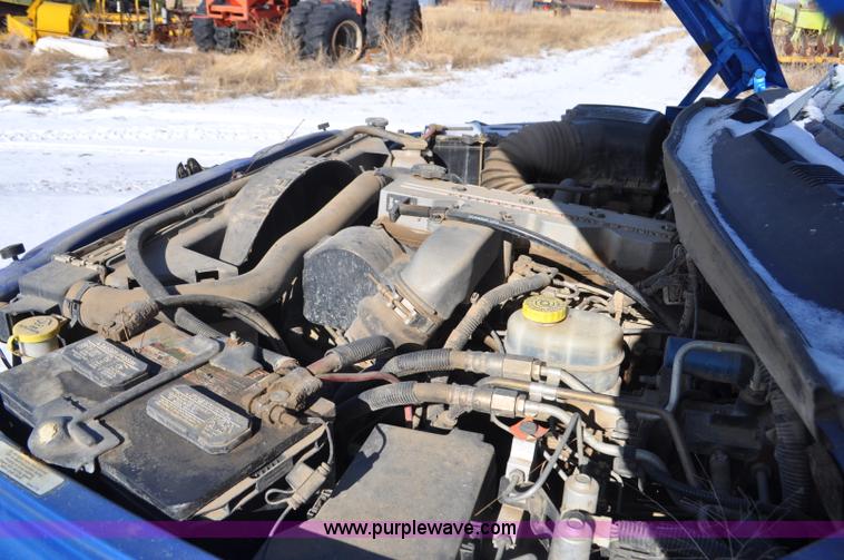 image for item G6417 1999 Dodge Ram 2500 pickup truck