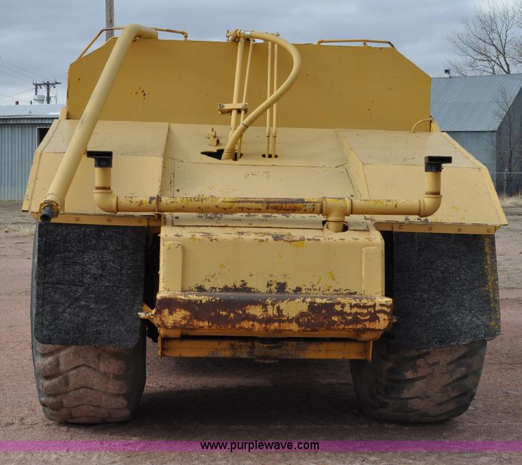image for item G6420 John Deere 860 water wagon
