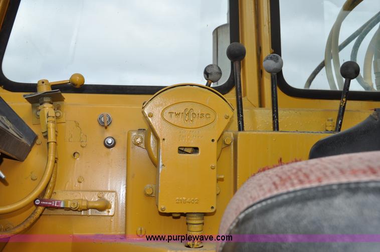 image for item G6420 John Deere 860 water wagon