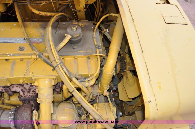 image for item G6420 John Deere 860 water wagon