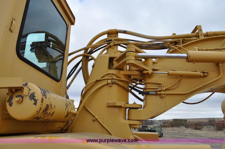 image for item G6420 John Deere 860 water wagon