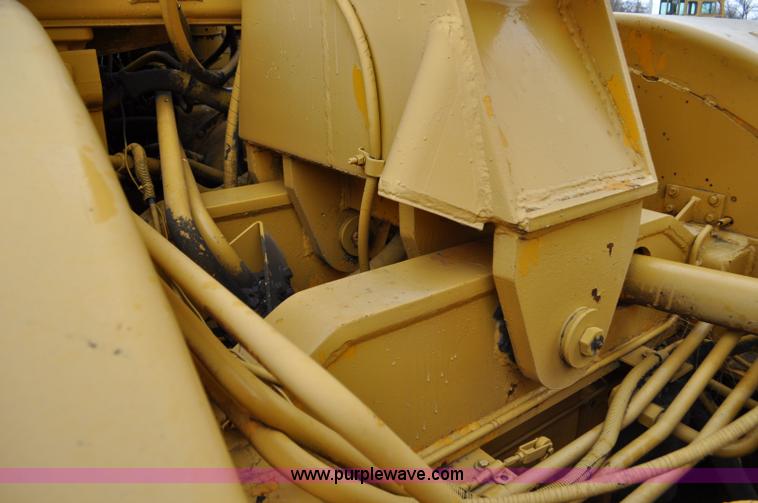 image for item G6420 John Deere 860 water wagon