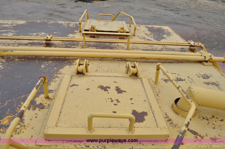 image for item G6420 John Deere 860 water wagon
