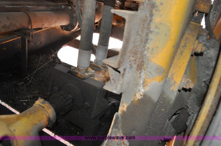 image for item G6420 John Deere 860 water wagon