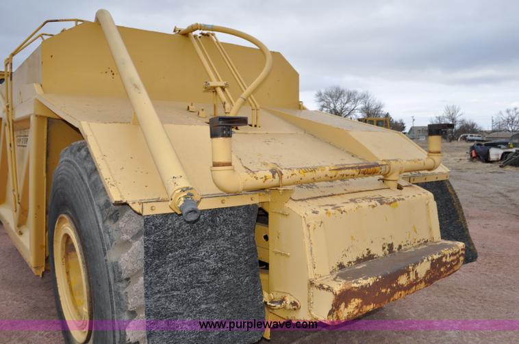 image for item G6420 John Deere 860 water wagon