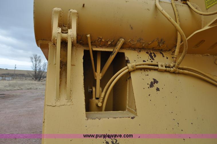 image for item G6420 John Deere 860 water wagon