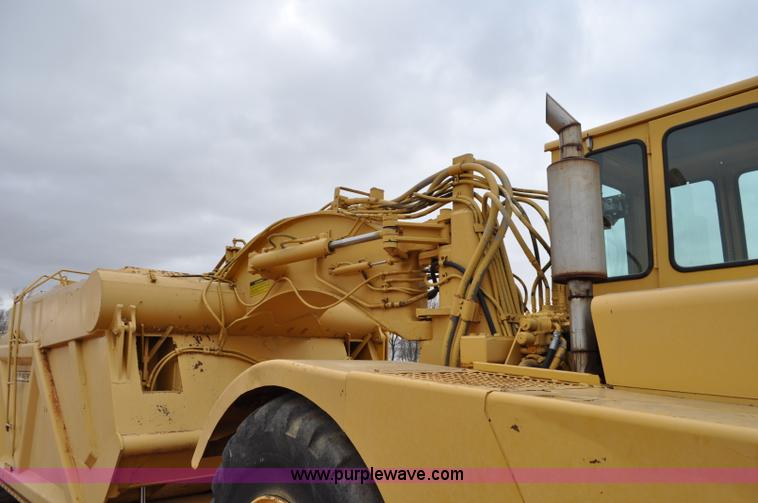 image for item G6420 John Deere 860 water wagon