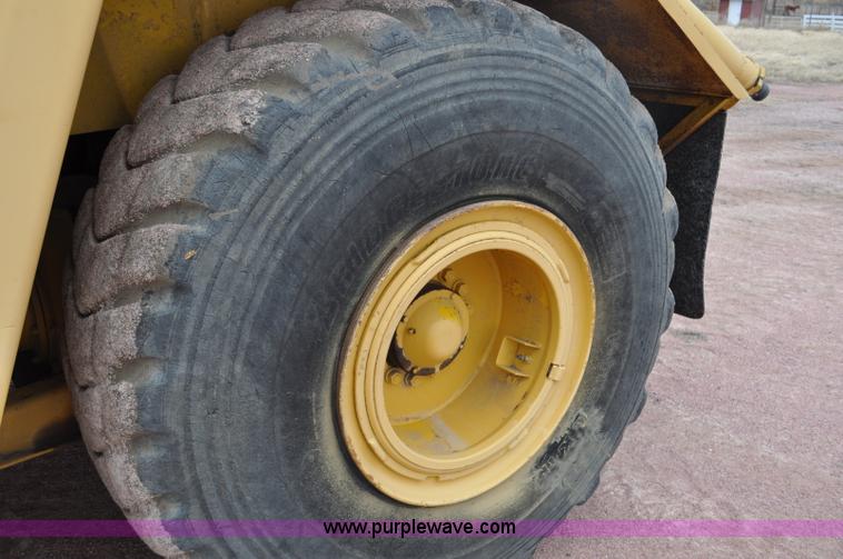 image for item G6420 John Deere 860 water wagon
