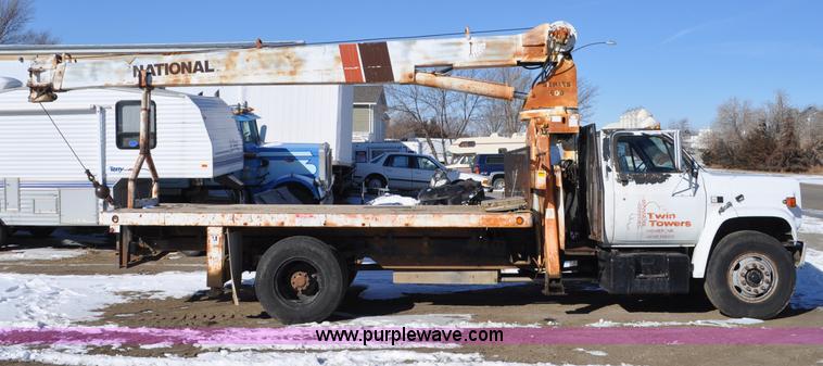 image for item G6421 1988 Chevrolet 7000 flatbed truck with crane