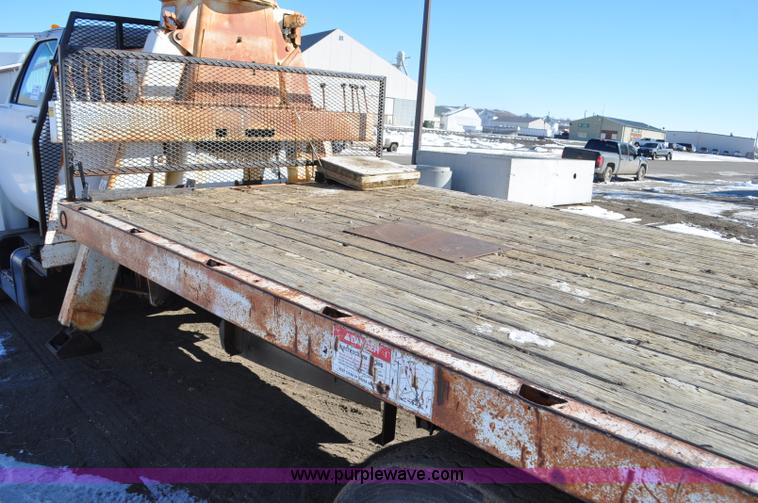 image for item G6421 1988 Chevrolet 7000 flatbed truck with crane