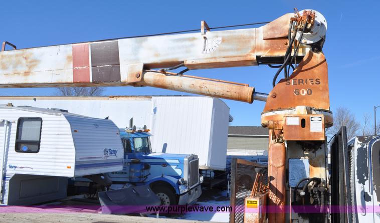 image for item G6421 1988 Chevrolet 7000 flatbed truck with crane