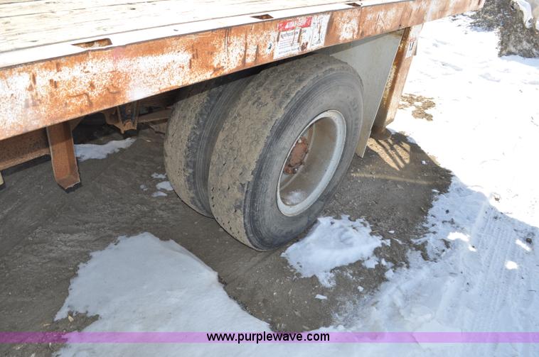 image for item G6421 1988 Chevrolet 7000 flatbed truck with crane