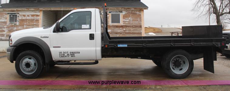 image for item H1321 2005 Ford F450 Super Duty XL flatbed truck