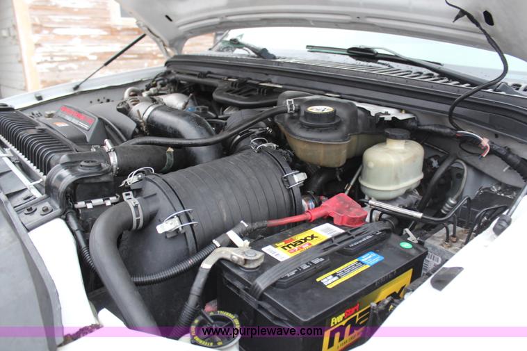 image for item H1321 2005 Ford F450 Super Duty XL flatbed truck