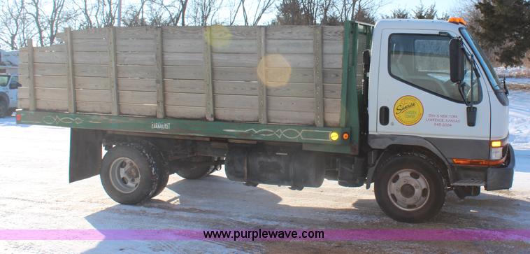 image for item H1329 1998 Mitsubishi FUSO dump truck