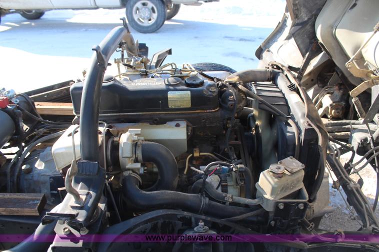 image for item H1329 1998 Mitsubishi FUSO dump truck