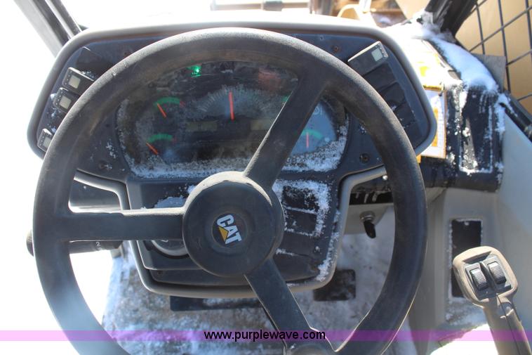 image for item H1335 2004 Caterpillar TH350B telehandler