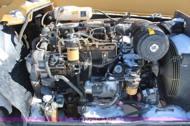 image for item H1335 2004 Caterpillar TH350B telehandler