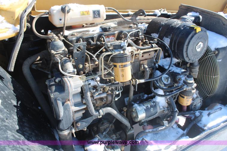 image for item H1335 2004 Caterpillar TH350B telehandler