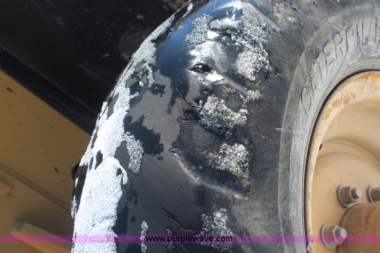 image for item H1335 2004 Caterpillar TH350B telehandler