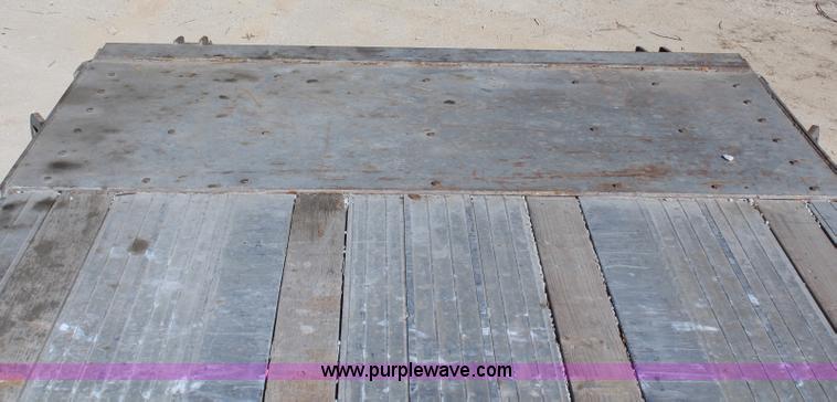 image for item H7798 1978 Raven aluminum flatbed trailer