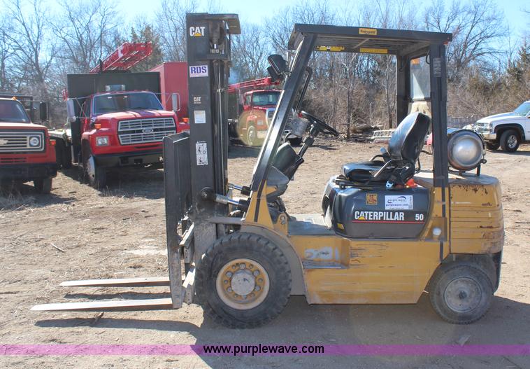 image for item H7800 Caterpillar 50 forklift