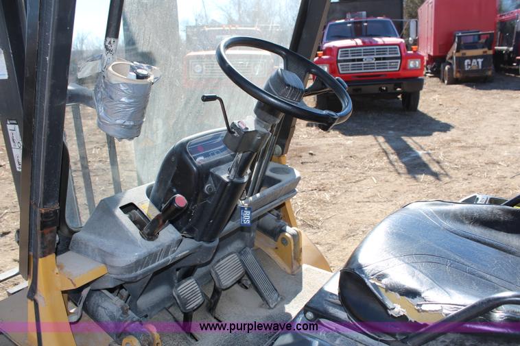image for item H7800 Caterpillar 50 forklift