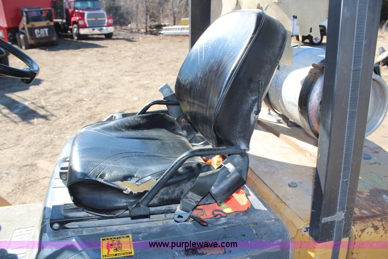 image for item H7800 Caterpillar 50 forklift