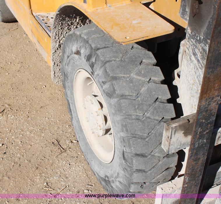 image for item H7800 Caterpillar 50 forklift