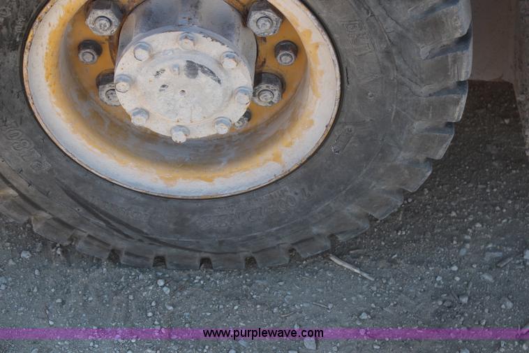 image for item H7800 Caterpillar 50 forklift