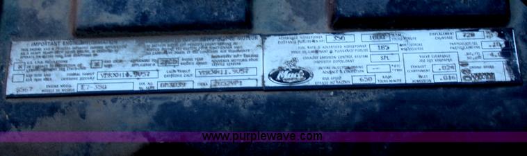 image for item H7802 2001 Mack RB688S conveyor truck