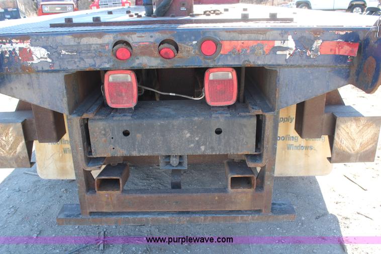 image for item H7802 2001 Mack RB688S conveyor truck